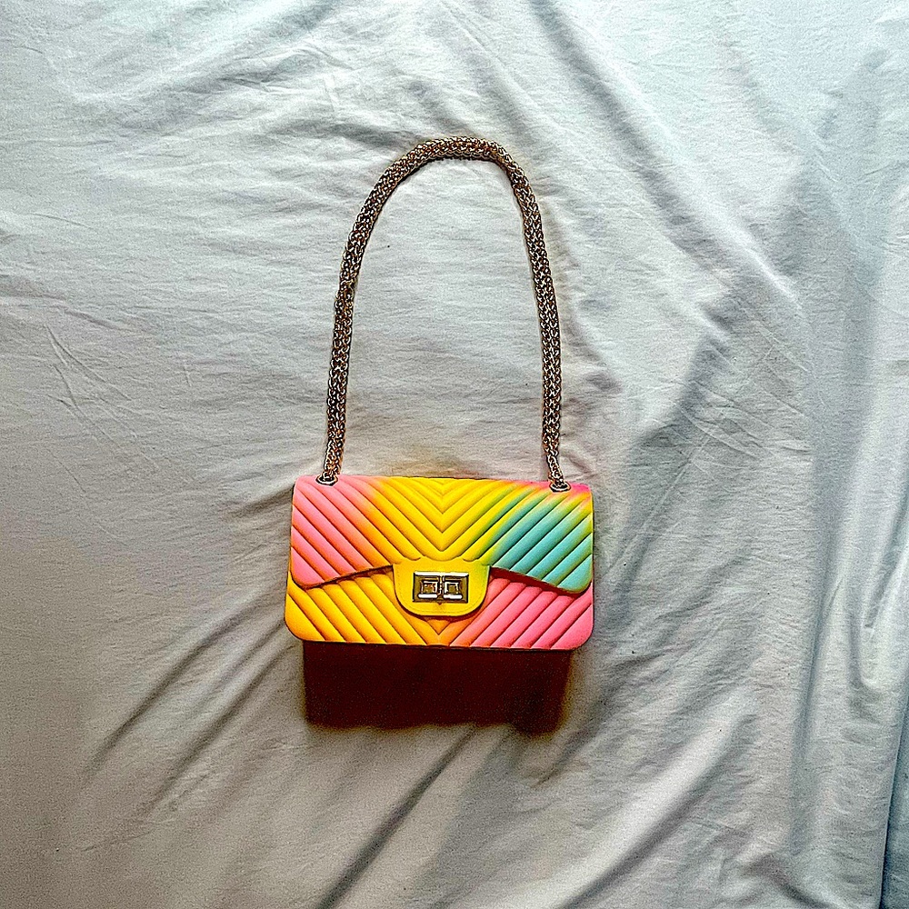 Chevron Flap Tie-Dye Gold Chain Purse